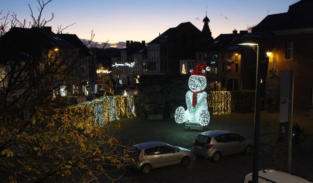 Installation des illuminations de Noël à Gembloux