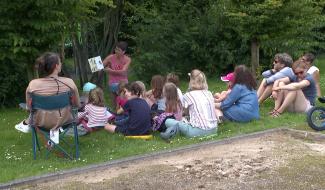 Thorembais-les-Béguines : lecture dans les parcs